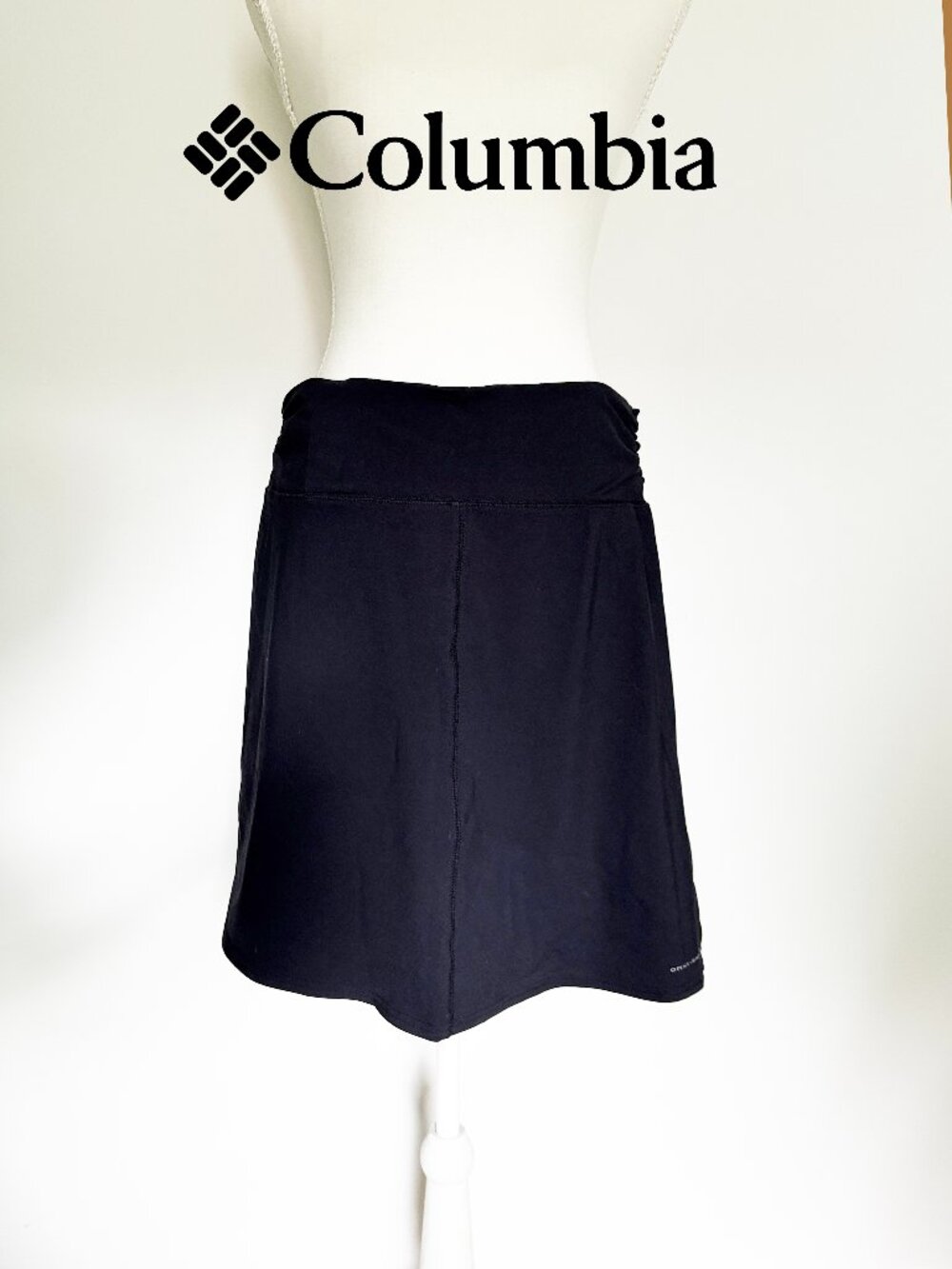 Columbia Omni-Shade Black Skirt | Ruched Waist | Size S | 19" Length